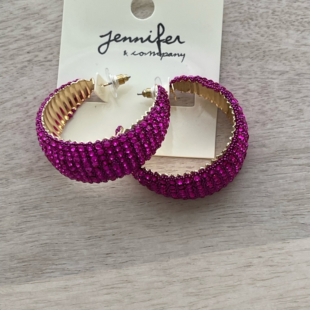 Chic Pink and Gold Earrings with Delicate Craftsmanship - Picture 9 of 11